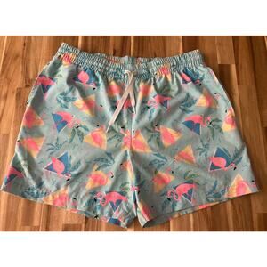 Chubbies Classic Swim Trunks Men's Medium 5” Lined Flamingos Tropical Beach